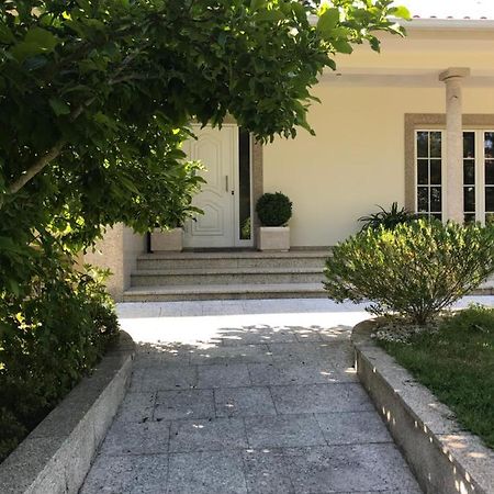 Bed and Breakfast Camelias Guimarães Esterno foto