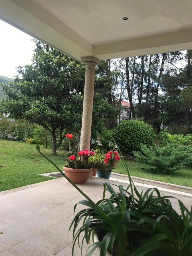 Bed and Breakfast Camelias Guimarães Esterno foto