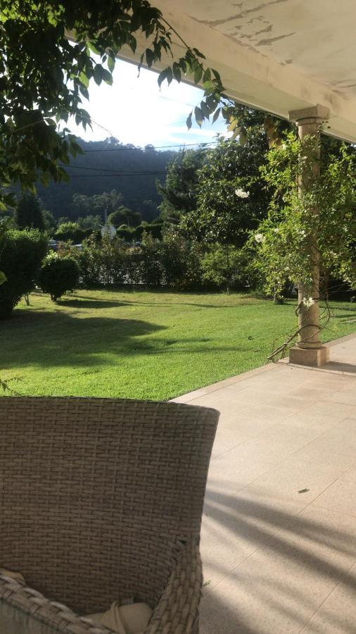 Bed and Breakfast Camelias Guimarães Esterno foto
